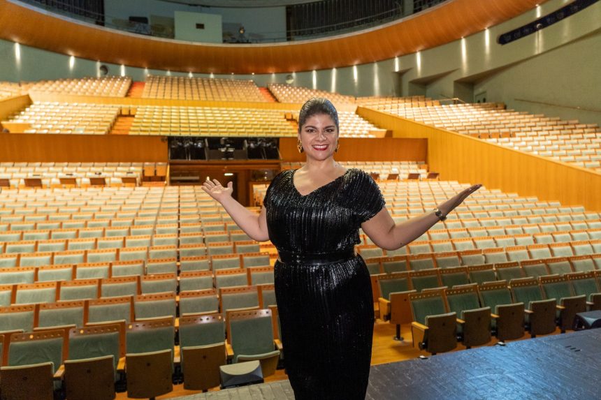 Rita Marques, ganadora del  XXI Certamen Nuevas Voces Ciudad de Sevilla